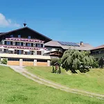 Stiedlbauerhof Farm stay Seeham