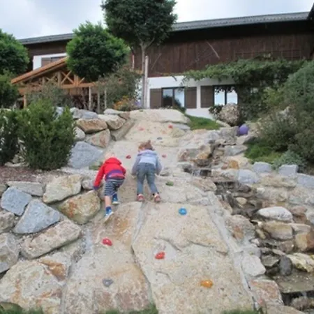 Stiedlbauerhof Lantgård *